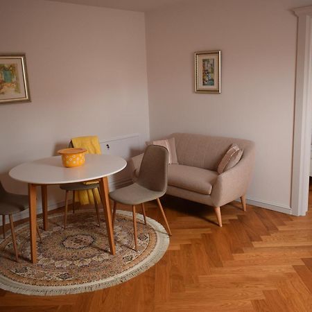 Augsburg Apart Piatra Neamţ Exterior foto