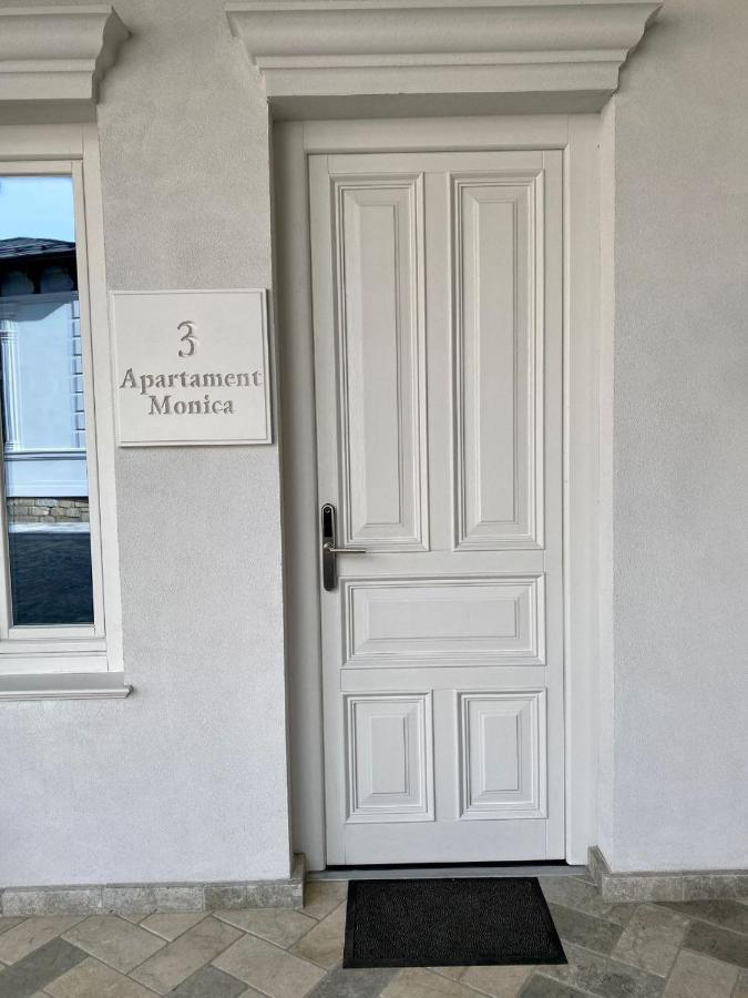 Augsburg Apart Piatra Neamţ Exterior foto